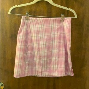 Brandy Melville mini skirt